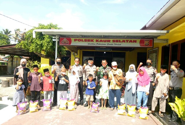Polsek kaur Selatan Kembali Santuni Anak Yatim