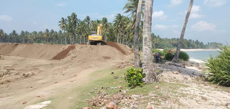 pembangunan masuk diduga masuk spadan pantai