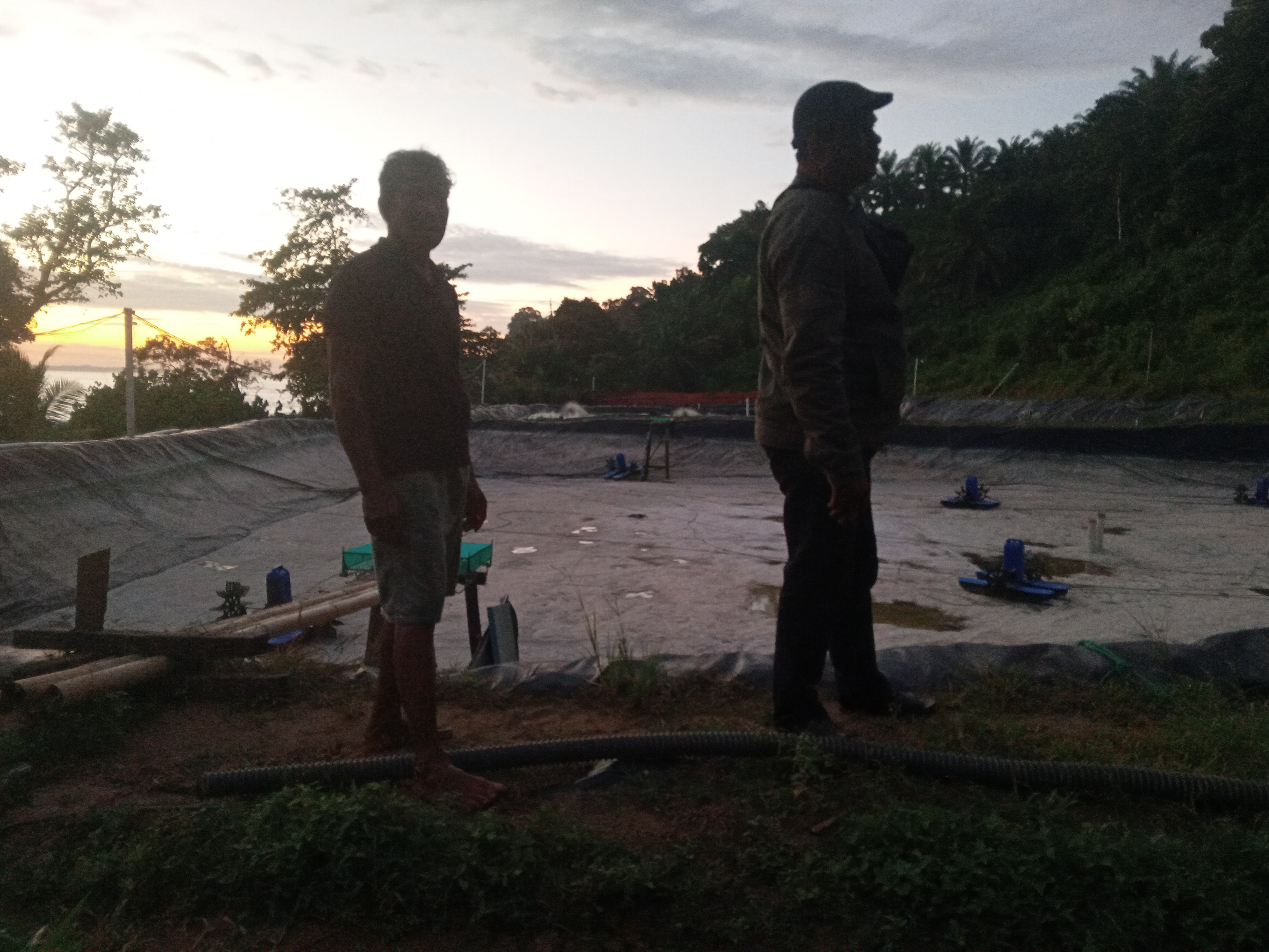 LSM dan karyawan