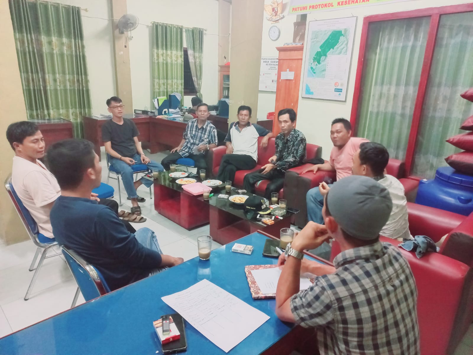 Rapat forum kades
